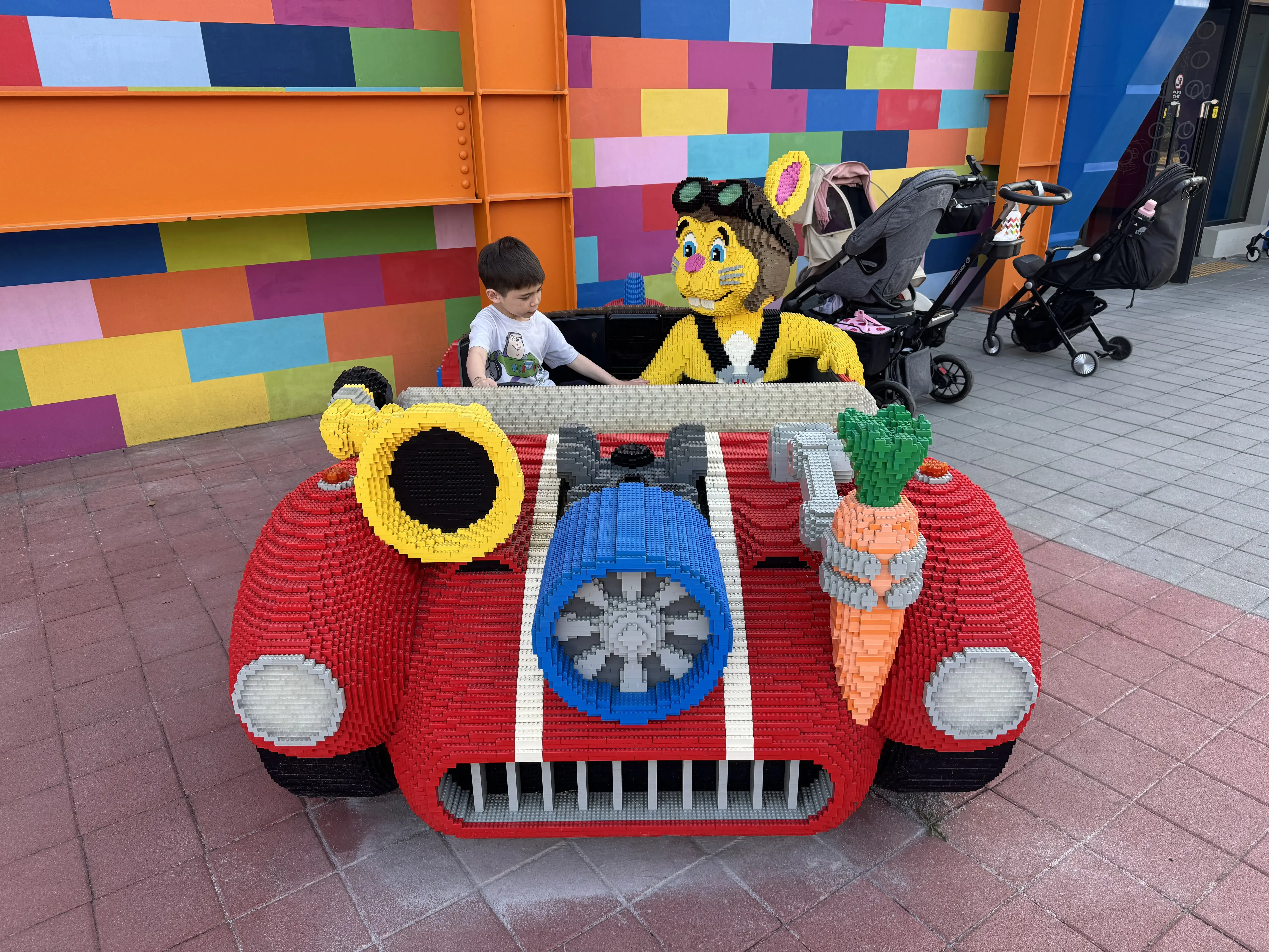 Cover image for Amusement Park Playoff: Legoland vs Lotte World vs Seoulland